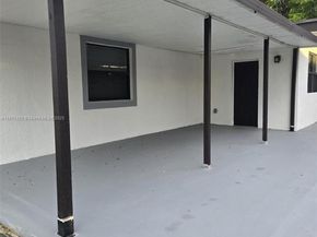 780 W 74th Pl, Hialeah FL 33014