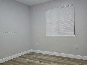 780 W 74th Pl, Hialeah FL 33014