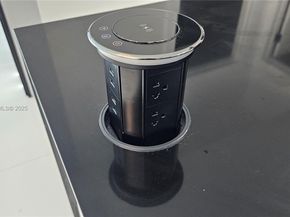 1861 NW North River Dr 11, Miami FL 33125