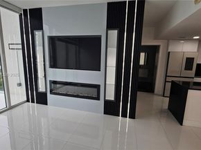 1861 NW North River Dr 11, Miami FL 33125