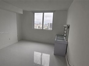 1861 NW North River Dr 11, Miami FL 33125