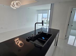 1861 NW North River Dr 11, Miami FL 33125