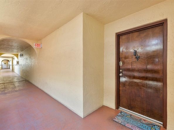 8830 SW 123rd Ct I308, Miami FL 33186