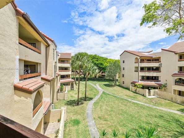 8830 SW 123rd Ct I308, Miami FL 33186