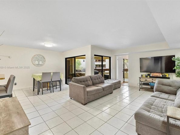 8830 SW 123rd Ct I308, Miami FL 33186