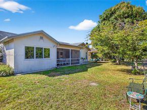 10681 Greenbriar Ct, Boca Raton FL 33498