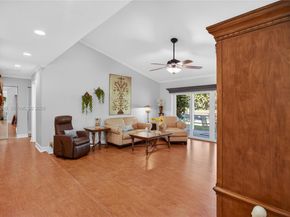 10681 Greenbriar Ct, Boca Raton FL 33498