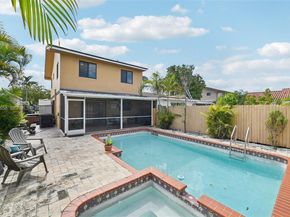 10365 SW 11th Ter 49B, Miami FL 33174