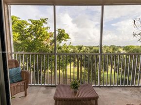 250 Jacaranda Dr 305, Plantation FL 33324