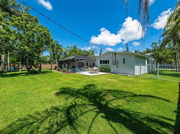 9720 SW 140th St, Miami FL 33176