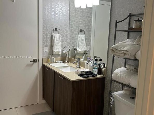 5252 NW 85th Ave 706, Doral FL 33166