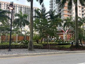 5252 NW 85th Ave 706, Doral FL 33166