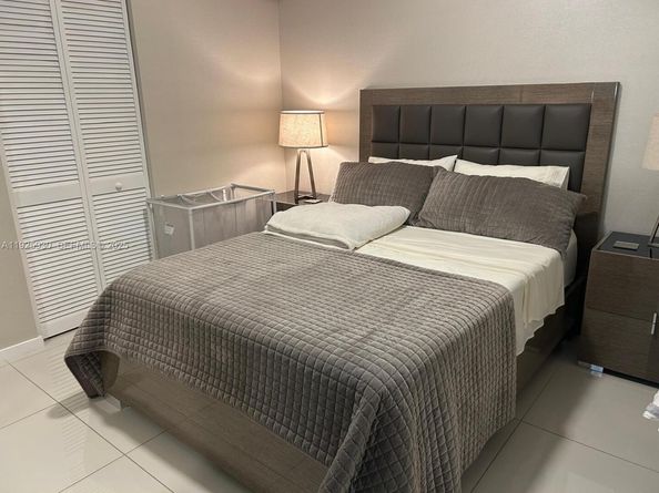 5252 NW 85th Ave 706, Doral FL 33166