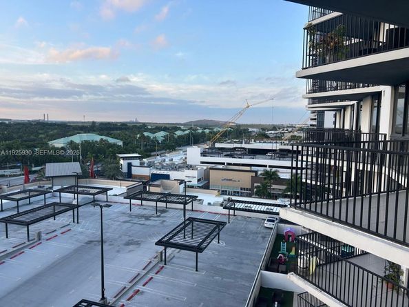 5252 NW 85th Ave 706, Doral FL 33166