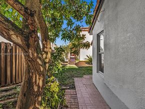 9166 SW 168th Ct, Miami FL 33196