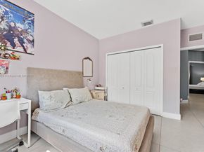7521 NW 113th Path, Doral FL 33178