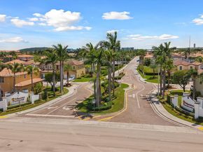 7521 NW 113th Path, Doral FL 33178