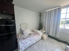 6484 Indian Creek Dr 214, Miami Beach FL 33141