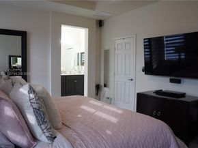 10306 W 33rd Ln, Hialeah FL 33018