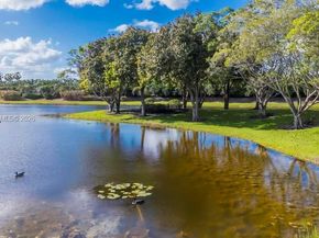 343 Coconut Cir, Weston FL 33326
