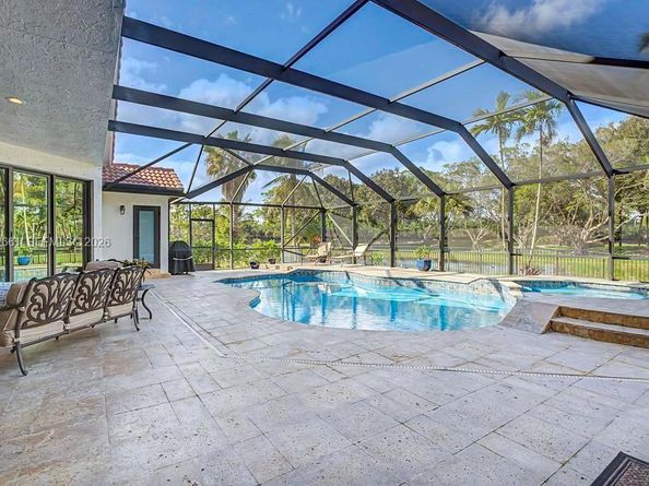 343 Coconut Cir, Weston FL 33326
