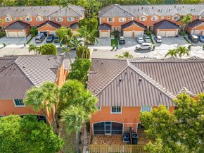 1166 NW 100th Ave, Pembroke Pines FL 33024