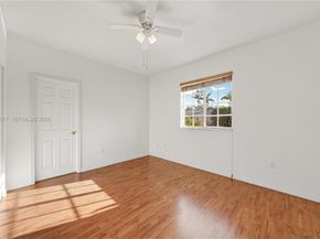 1166 NW 100th Ave, Pembroke Pines FL 33024