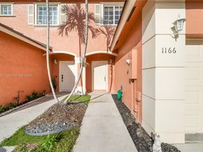 1166 NW 100th Ave, Pembroke Pines FL 33024