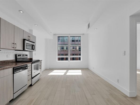 111 E Flagler St 902, Miami FL 33131