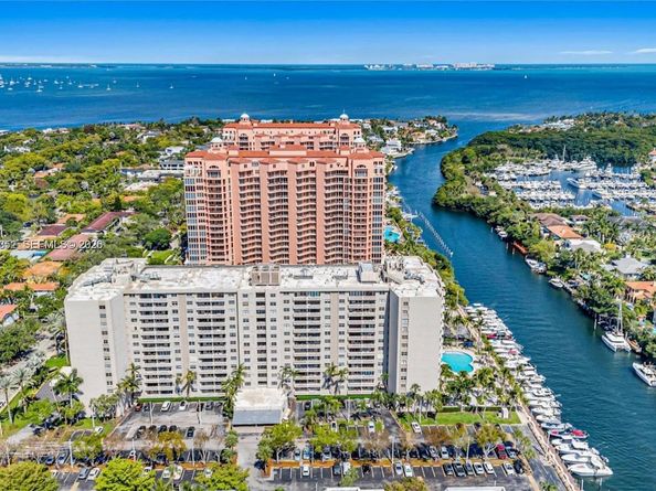 90 Edgewater Drive 1120, Coral Gables FL 33133