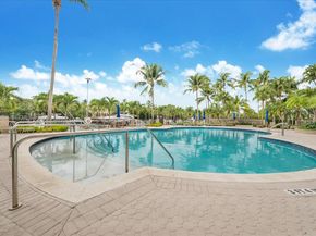 90 Edgewater Drive 1120, Coral Gables FL 33133