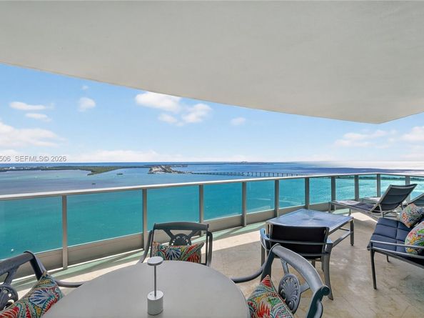 1331 Brickell Bay Dr 3811, Miami FL 33131