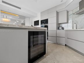 1331 Brickell Bay Dr 3811, Miami FL 33131