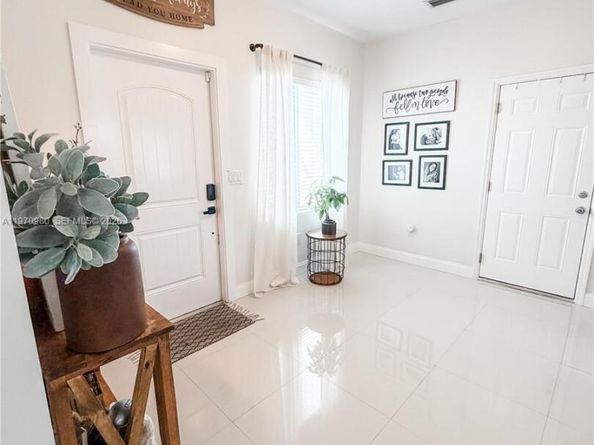 30725 SW 158th Path, Homestead FL 33033