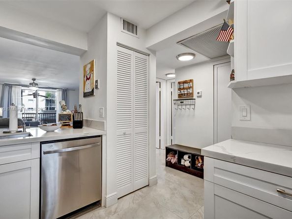 10401 W Broward Blvd 205, Plantation FL 33324