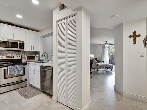 10401 W Broward Blvd 205, Plantation FL 33324