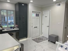 9065 Thunderbird Dr, Coral Springs FL 33065