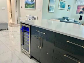 9065 Thunderbird Dr, Coral Springs FL 33065