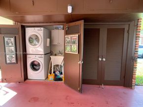 9065 Thunderbird Dr, Coral Springs FL 33065