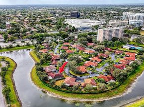 9065 Thunderbird Dr, Coral Springs FL 33065