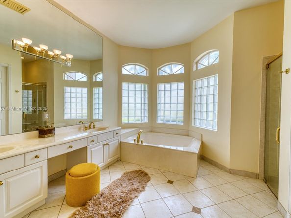 6153 NW 120th Ter, Coral Springs FL 33076