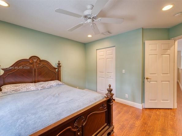 6153 NW 120th Ter, Coral Springs FL 33076