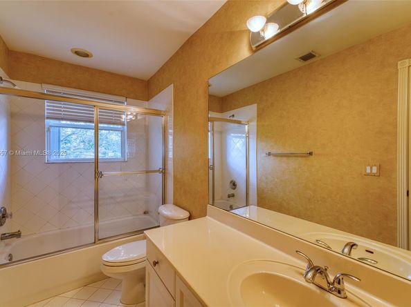 6153 NW 120th Ter, Coral Springs FL 33076
