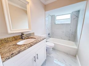 6360 SW 9th Pl, North Lauderdale FL 33068