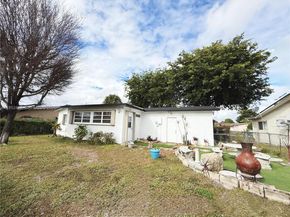 6360 SW 9th Pl, North Lauderdale FL 33068