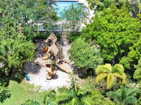 8902 SW 19th St, Miramar FL 33025