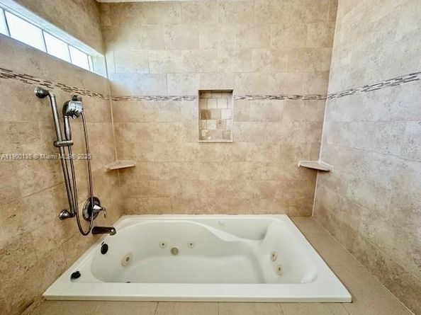 524 NW 14th St, Homestead FL 33030