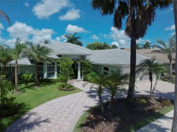 2493 Poinciana Dr