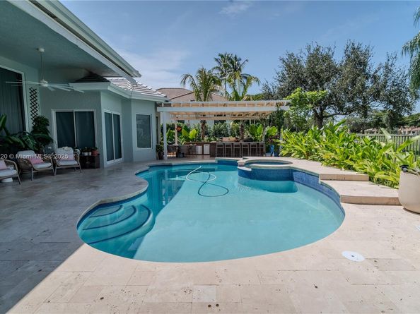2493 Poinciana Dr, Weston FL 33327