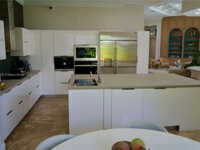 2493 Poinciana Dr, Weston FL 33327